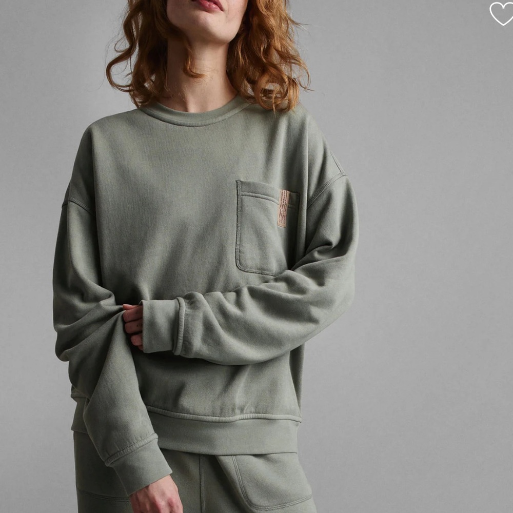Lunya  Silksweats Midweight Reversible Pocket Sweatshirt Shaded Olive Small